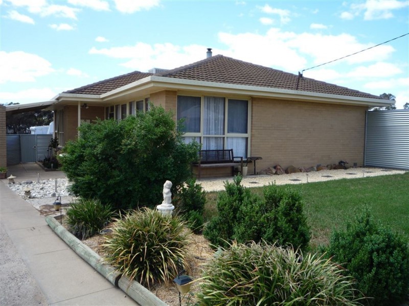 11 MELBOURNE ROAD, St Arnaud VIC 3478