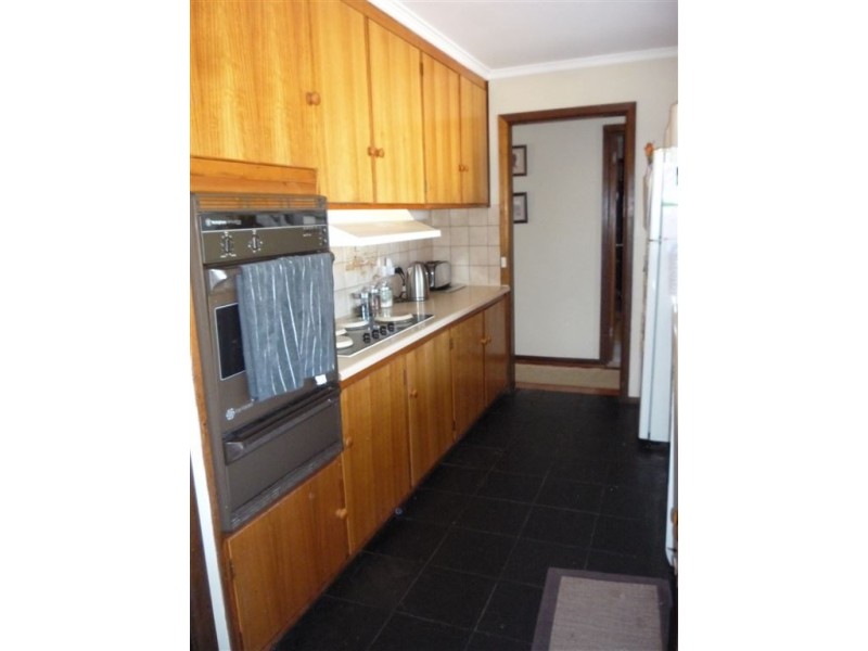 11 MELBOURNE ROAD, St Arnaud VIC 3478