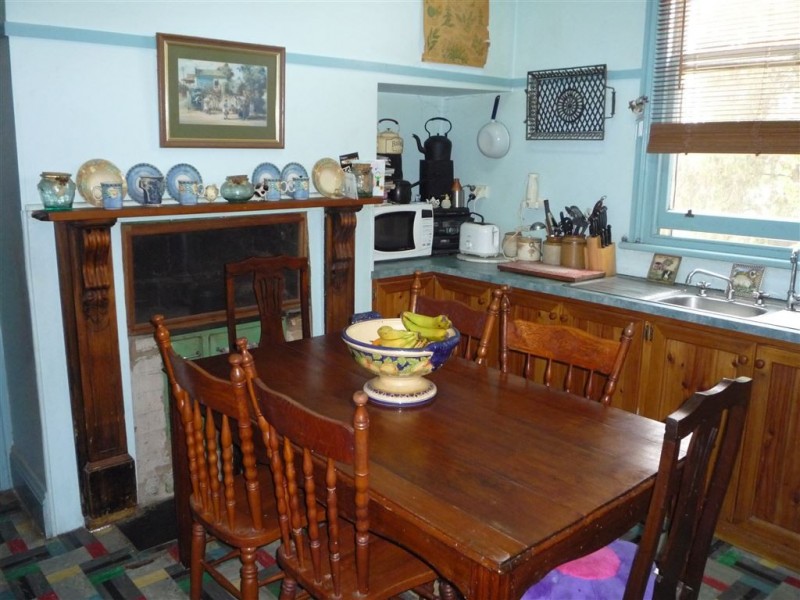 21 Queens Avenue, St Arnaud VIC 3478