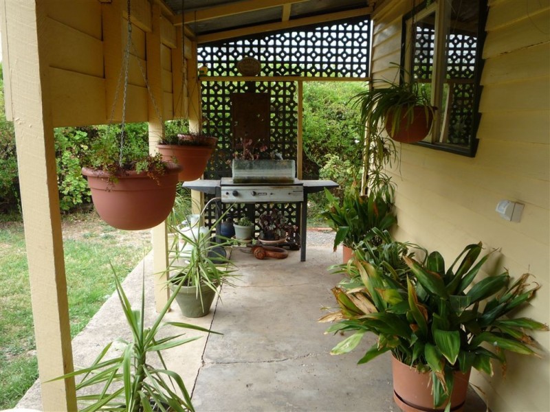 21 Queens Avenue, St Arnaud VIC 3478