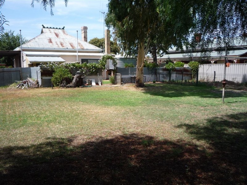 67 McMahon Street, St Arnaud VIC 3478