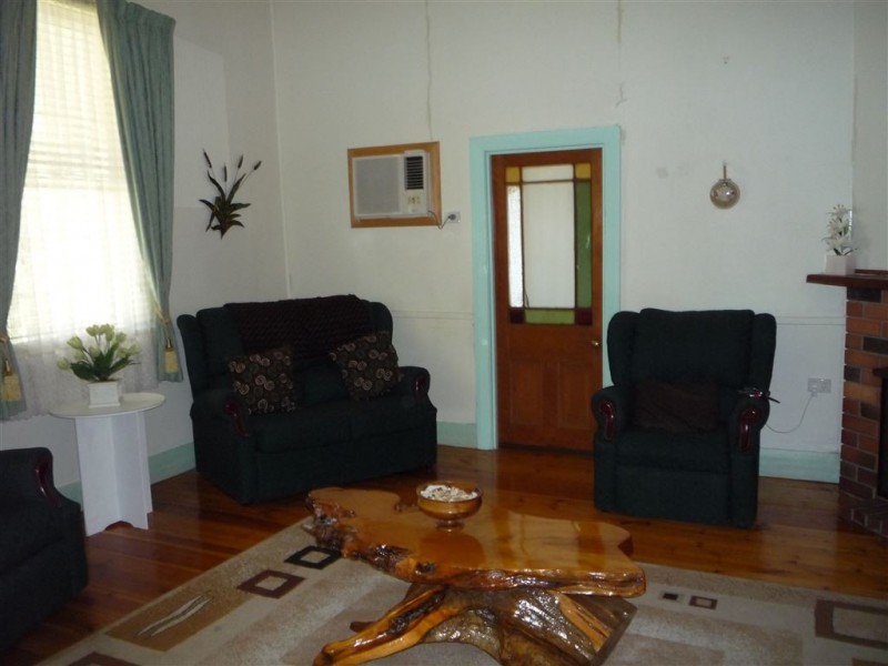 67 McMahon Street, St Arnaud VIC 3478