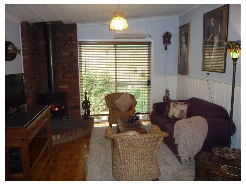 41 BUTCHER ST, St Arnaud VIC 3478