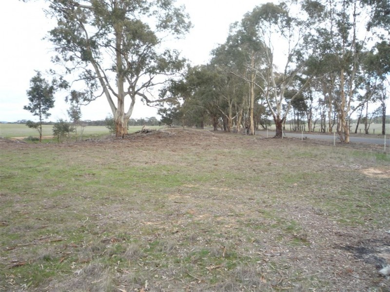 - -, Carapooee VIC 3477