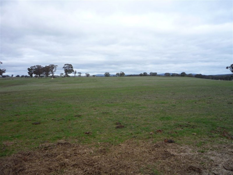 - -, Carapooee VIC 3477