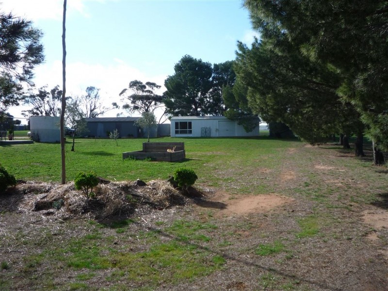 82 Hamilton Road Coonooer Bridge, St Arnaud VIC 3478