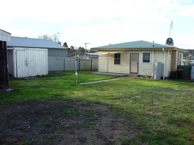 19 GEORGE ST, St Arnaud VIC 3478