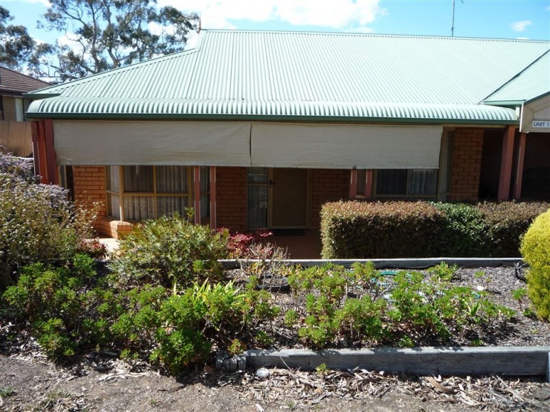 10 LONG ST, St Arnaud VIC 3478