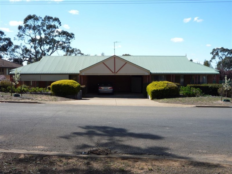 10 LONG ST, St Arnaud VIC 3478