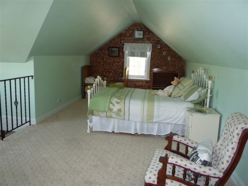 3589 SUNRAYSIA HWY, STUART MILL, St Arnaud VIC 3478