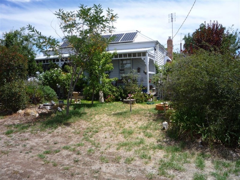 11 Kimberley Street, St Arnaud VIC 3478