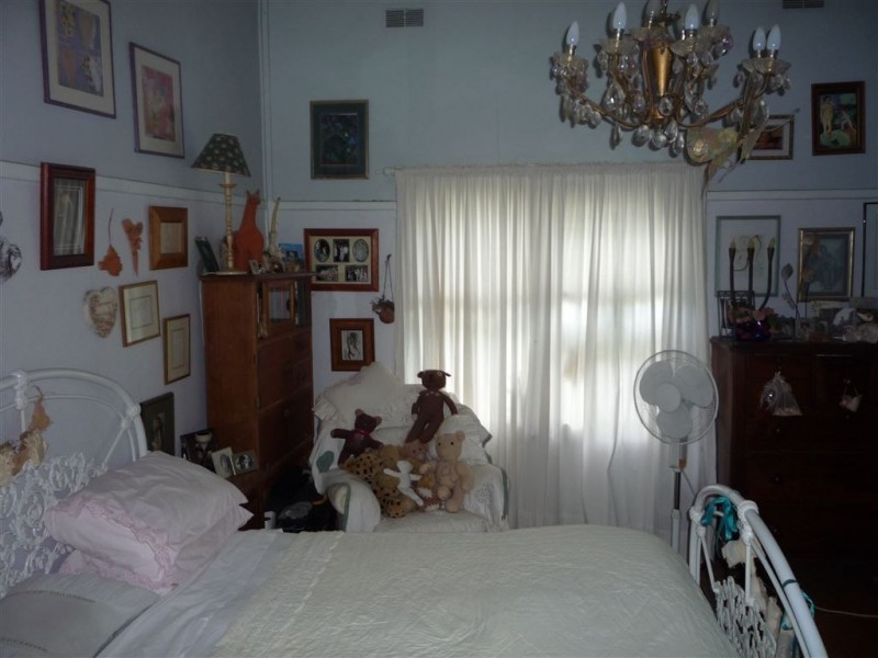 11 Kimberley Street, St Arnaud VIC 3478