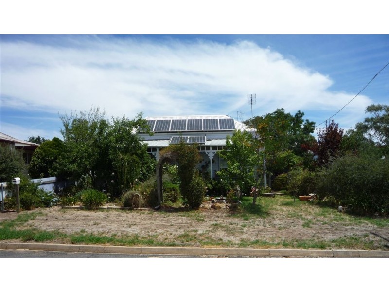 11 Kimberley Street, St Arnaud VIC 3478