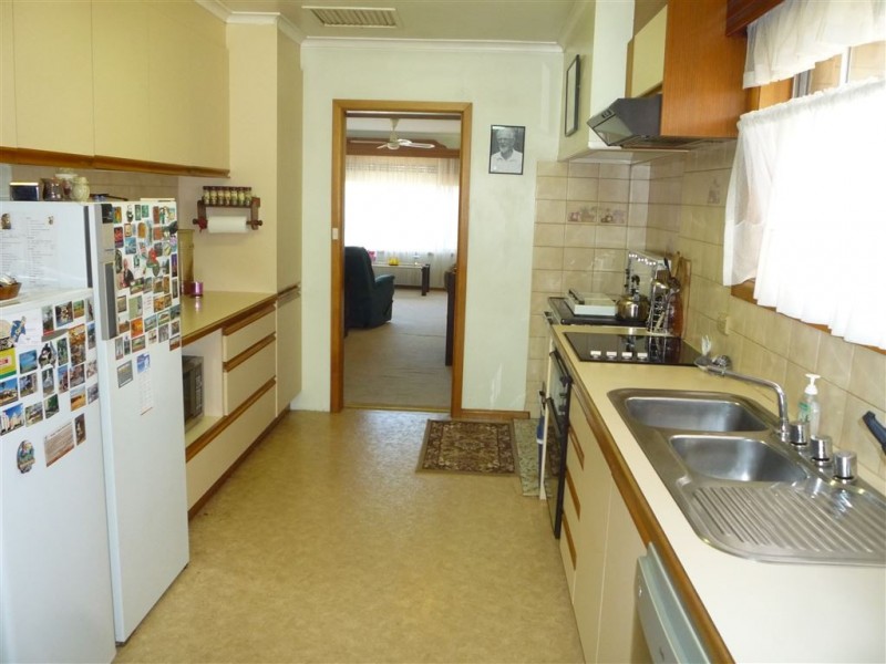 10 Clyde Street, St Arnaud VIC 3478