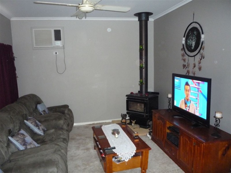 15 Preece Street, St Arnaud VIC 3478