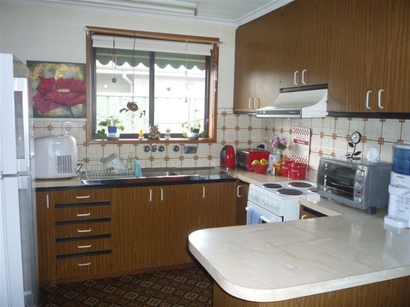 1/6 Alma Street, St Arnaud VIC 3478