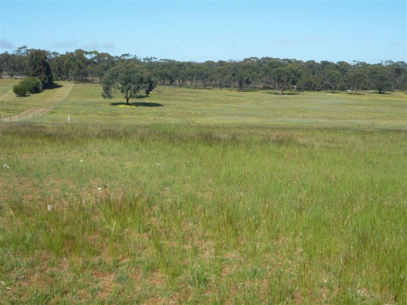 - Barklem Road, St Arnaud VIC 3478