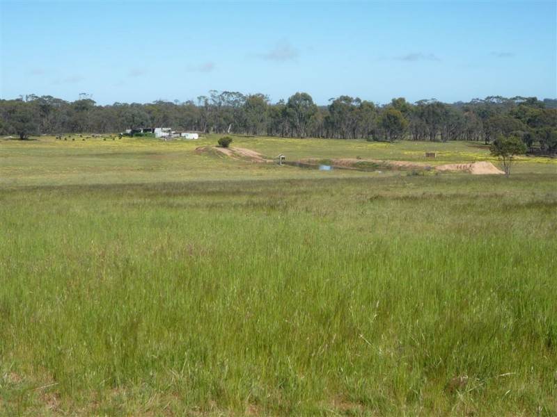 - Barklem Road, St Arnaud VIC 3478
