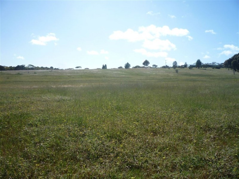 - Barklem Road, St Arnaud VIC 3478