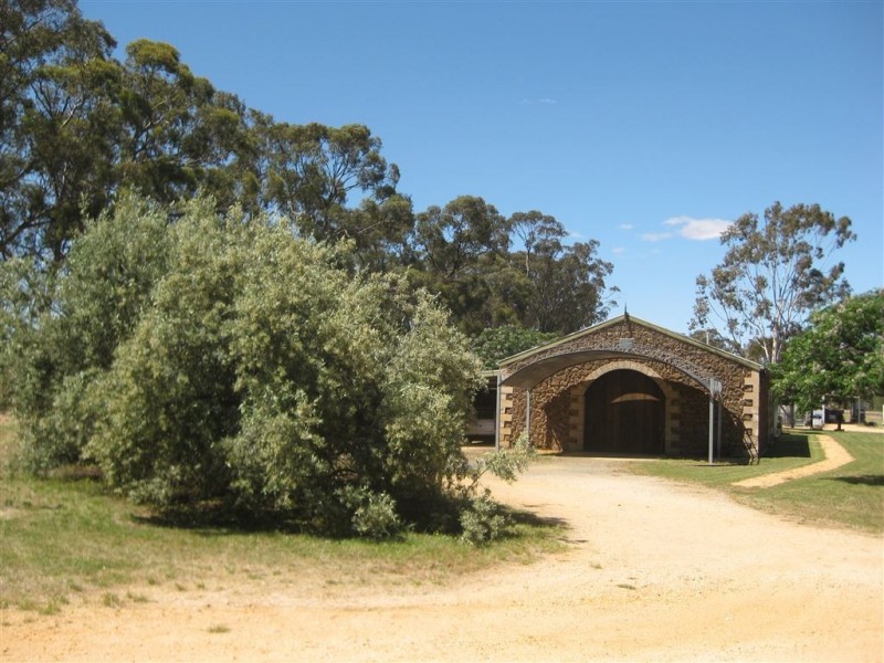 633 Carapooee Road, Carapooee VIC 3477