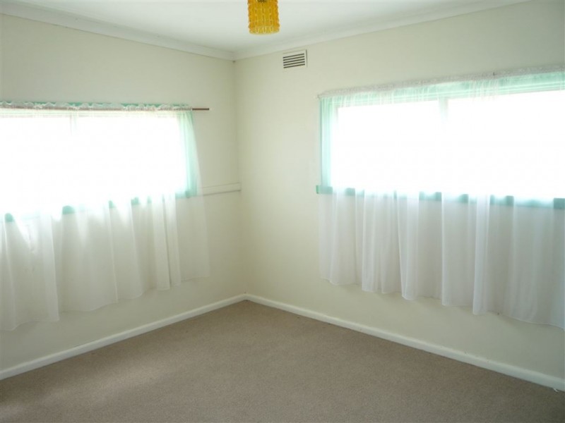 18 Clyde Street, St Arnaud VIC 3478