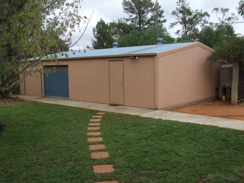 248 Pine Hill, Narrandera NSW 2700