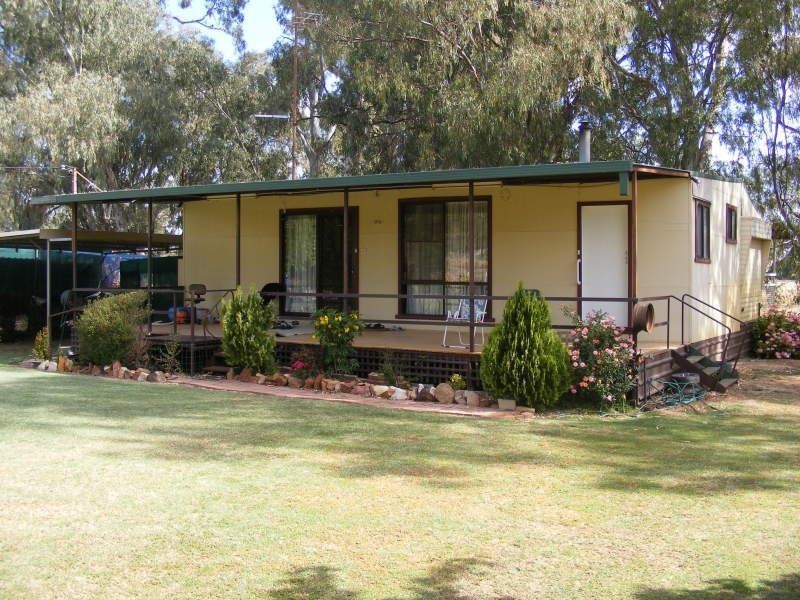 . Oakbank, Narrandera NSW 2700