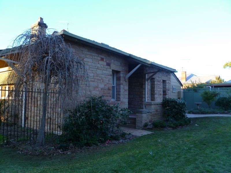 29 MIDGEON STREET, Narrandera NSW 2700