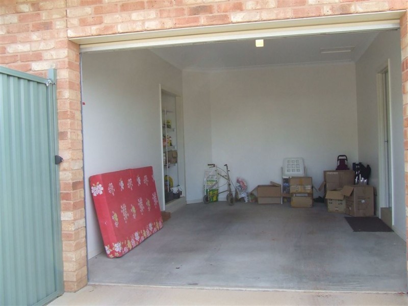 2/14 Elwin Street, Narrandera NSW 2700