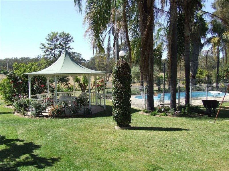 - Parkwood and Brimbla, Narrandera NSW 2700