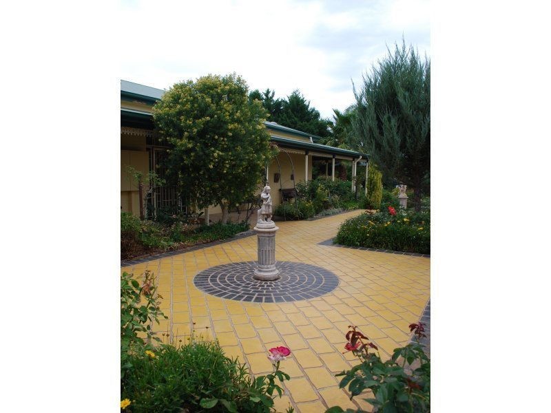 77-79 Nolan St, Kerang VIC 3579