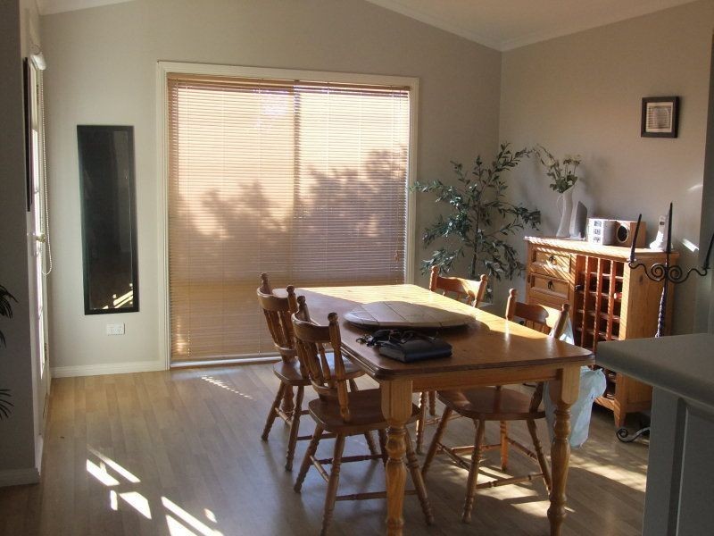 120 Cleeland Place, Kerang VIC 3579