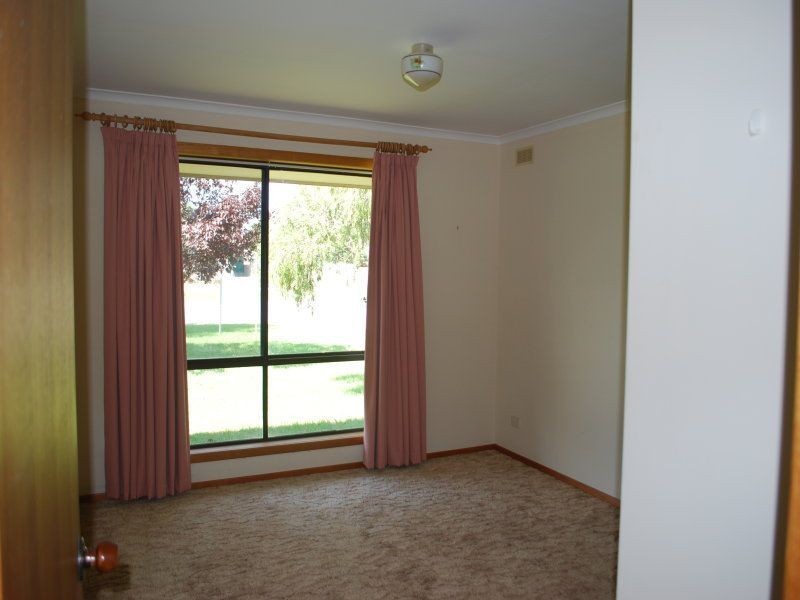 11 Nugget, Kerang VIC 3579