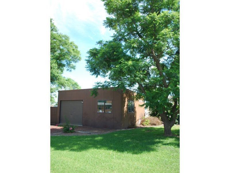 11 Nugget, Kerang VIC 3579