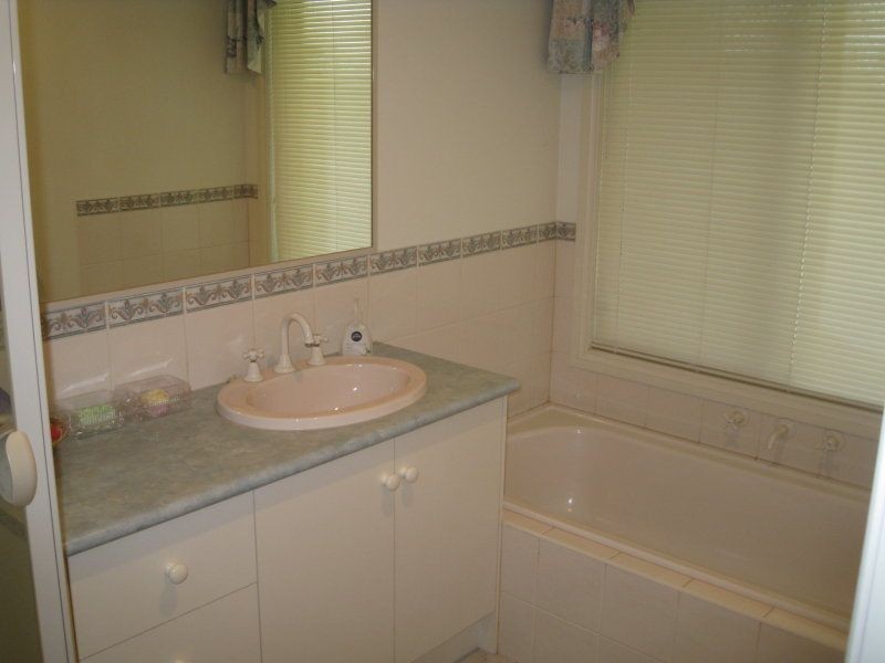 32 Airport Road, Kerang VIC 3579