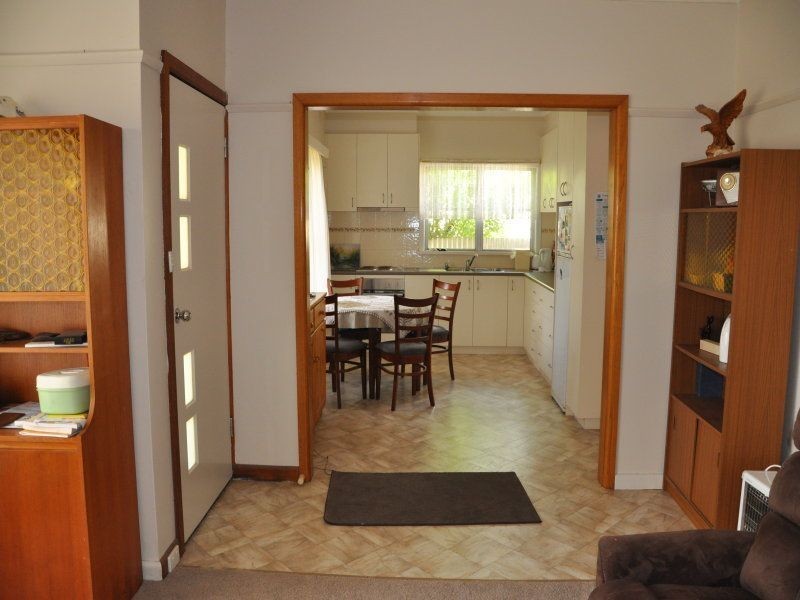 4 Vaughan St, Kerang VIC 3579