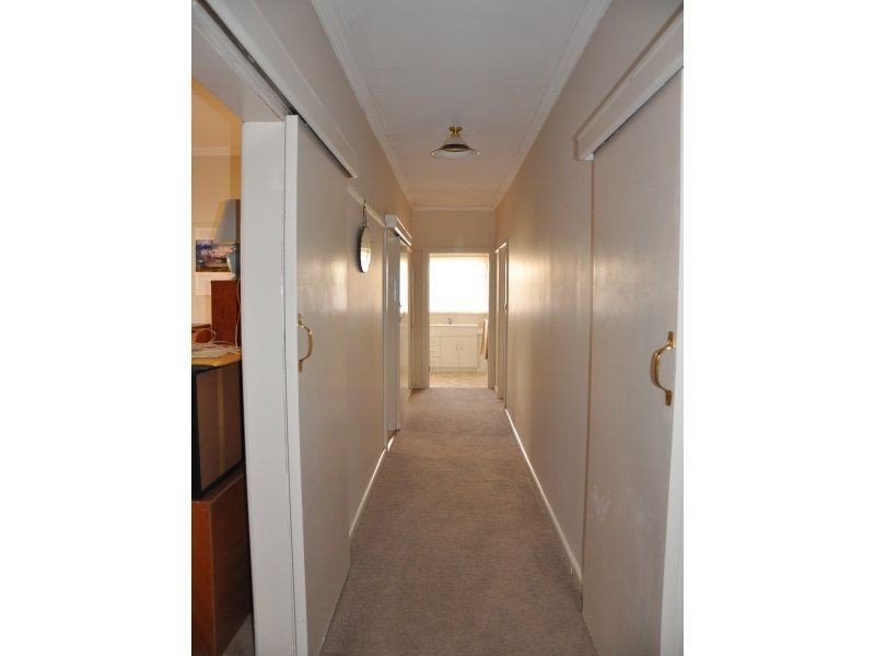 4 Vaughan St, Kerang VIC 3579