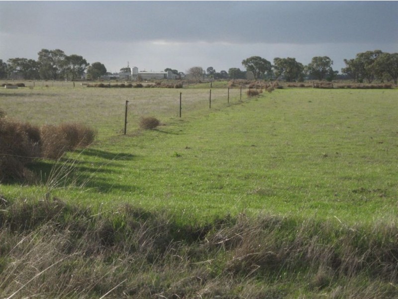 407 CRAIG RD, Koroop VIC 3579