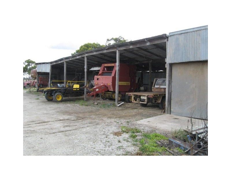 407 CRAIG RD, Koroop VIC 3579