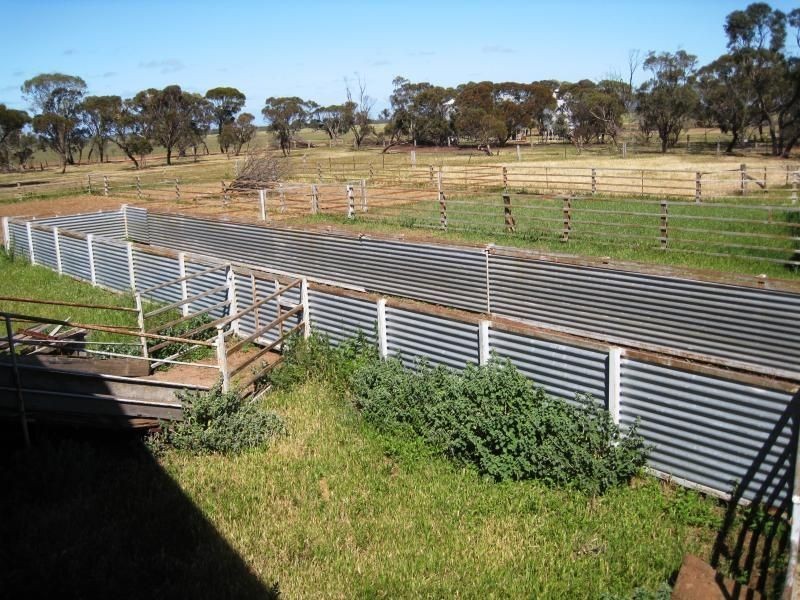 0 x, Barraport VIC 3537