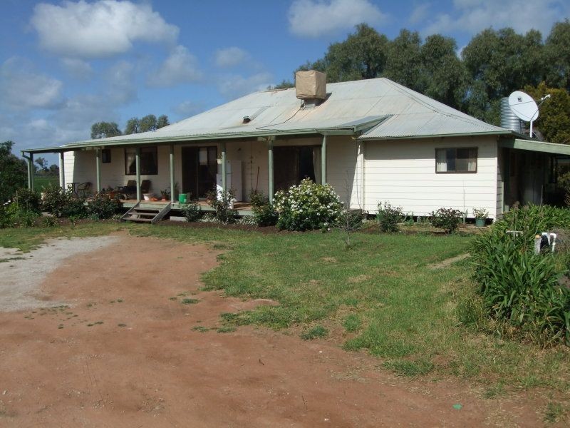 0 x, Kerang VIC 3579