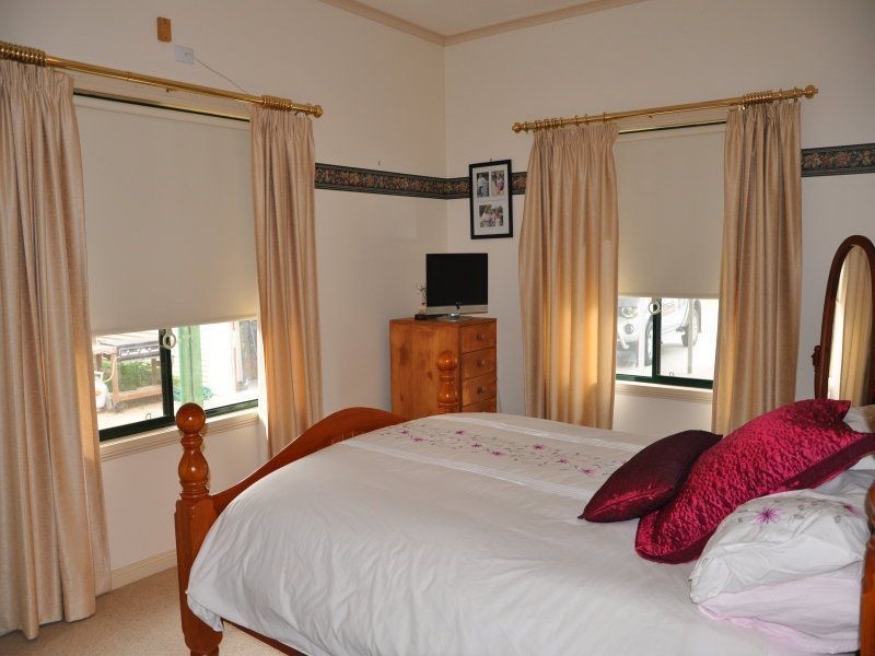 39 Albert, Kerang VIC 3579