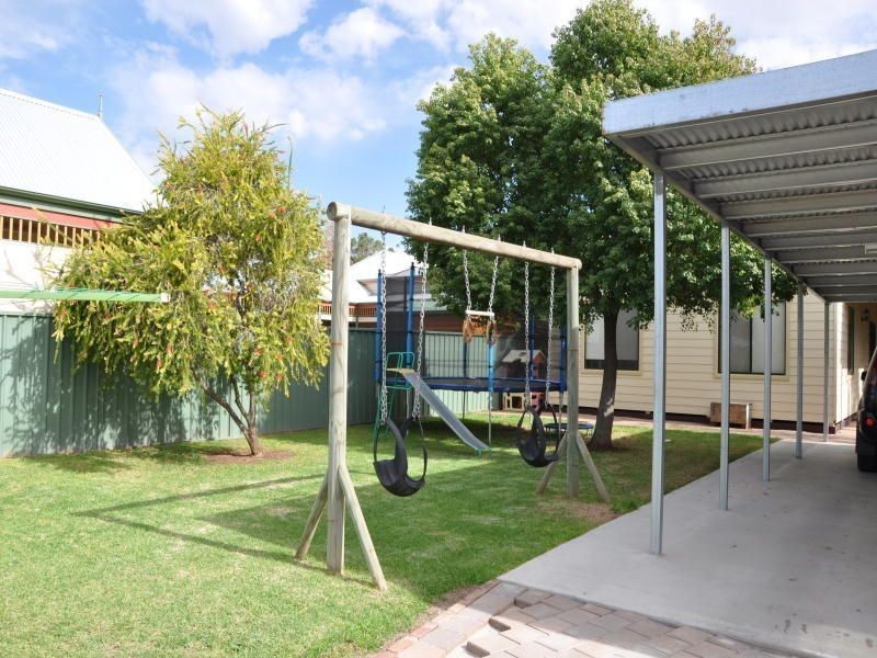 39 Albert, Kerang VIC 3579