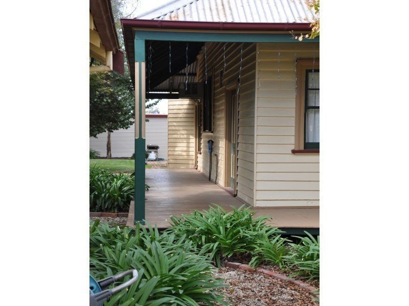 39 Albert, Kerang VIC 3579