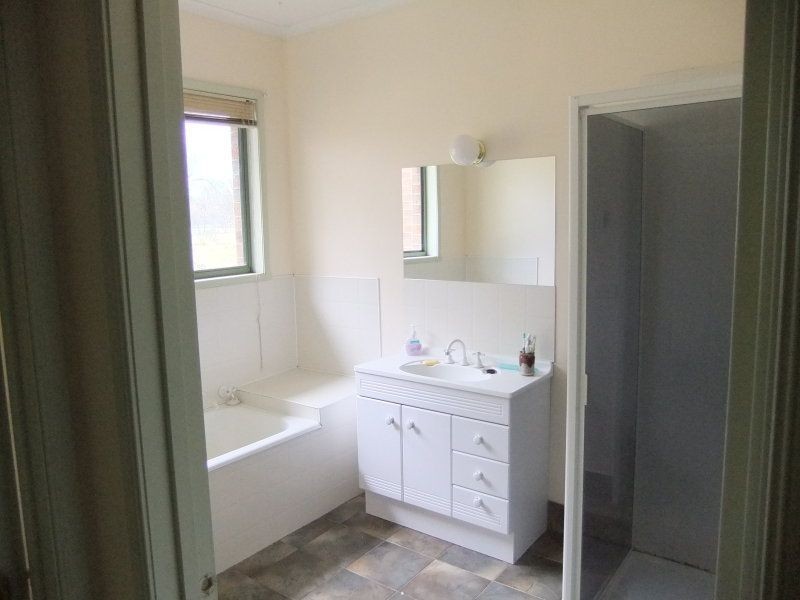 . ., Kerang VIC 3579