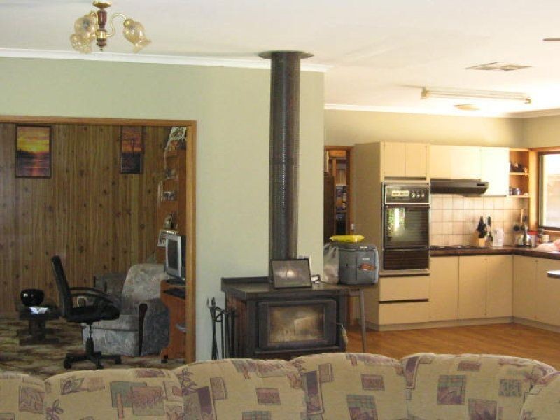 . Murrabit Road, Kerang VIC 3579