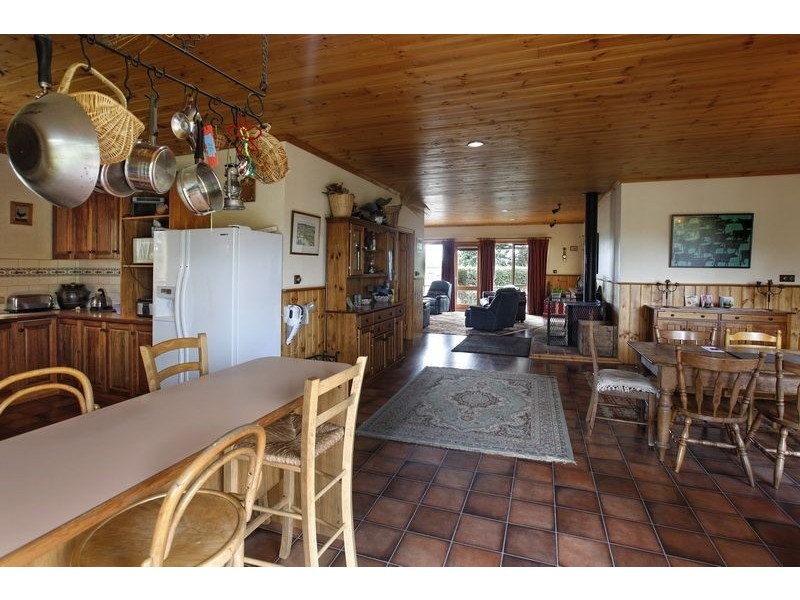 245 Cheveley Road, Woodend North VIC 3442