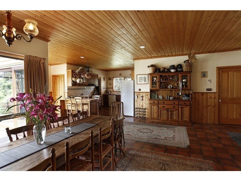 245 Cheveley Road, Woodend North VIC 3442