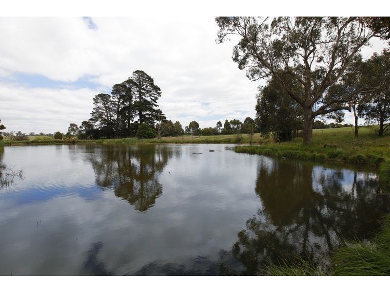 245 Cheveley Road, Woodend North VIC 3442