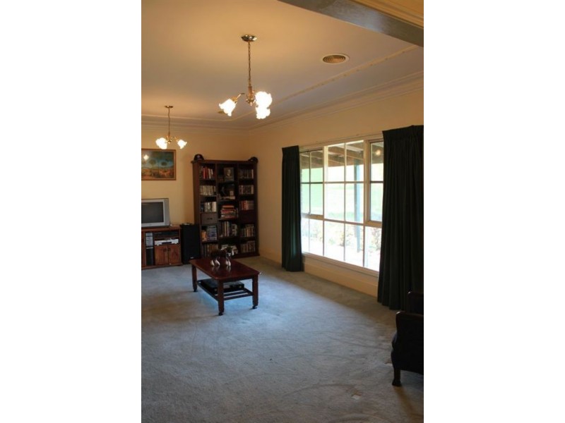 3730 WALLAN – ROMSEY ROAD, Darraweit Guim VIC 3756